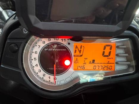SUZUKI V-Strom DL 650 , Foto 12