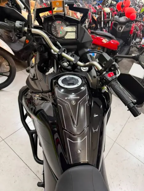 SUZUKI V-Strom DL 650 ABS, Foto 10