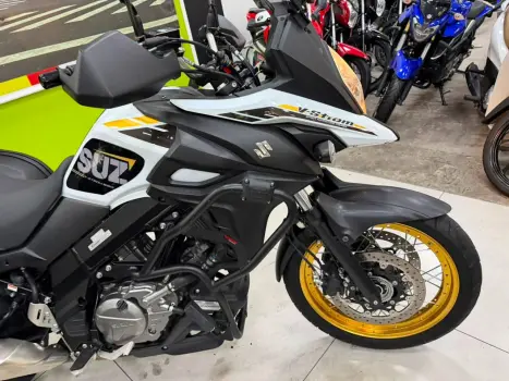 SUZUKI V-Strom DL 650 ABS, Foto 2