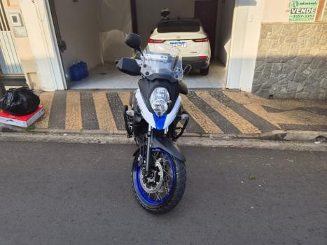SUZUKI V-Strom DL 650 XT, Foto 3