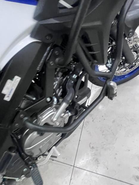 SUZUKI V-Strom DL 650 ABS, Foto 3