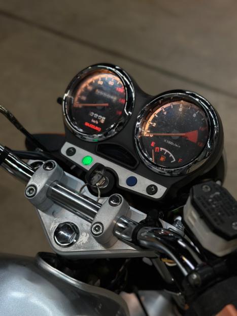 SUZUKI Yes 125 EN, Foto 3