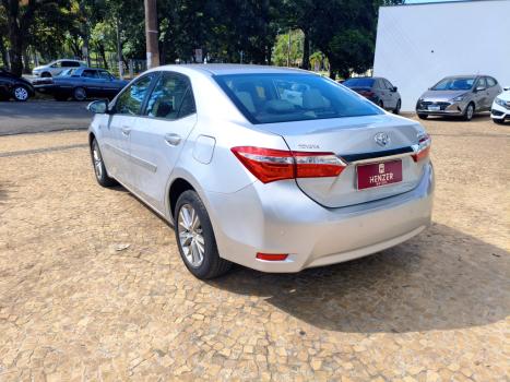 TOYOTA Corolla 2.0 16V 4P FLEX XEI DIRECT SHIFT AUTOM�TICO CVT, Foto 5