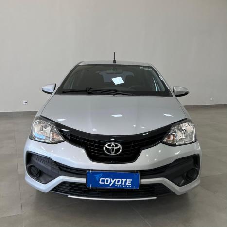 TOYOTA Etios Hatch 1.5 16V 4P FLEX X PLUS AUTOMTICO, Foto 2
