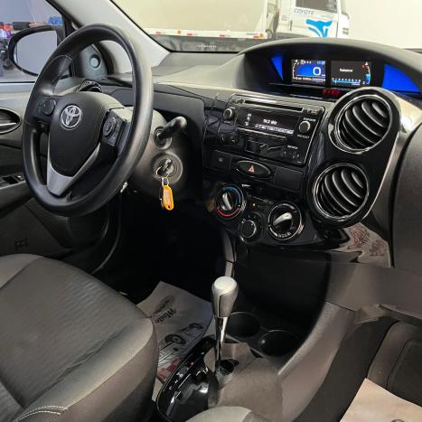 TOYOTA Etios Hatch 1.5 16V 4P FLEX X PLUS AUTOMTICO, Foto 9