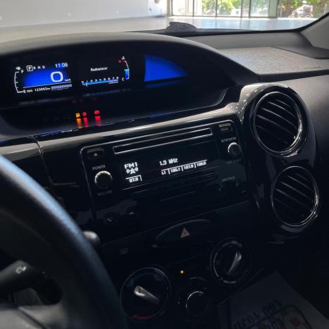 TOYOTA Etios Hatch 1.5 16V 4P FLEX X PLUS AUTOMTICO, Foto 12