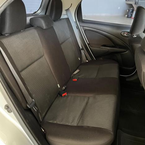 TOYOTA Etios Hatch 1.5 16V 4P FLEX X PLUS AUTOMTICO, Foto 15