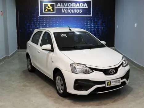 TOYOTA Etios Hatch 1.3 16V 4P FLEX X, Foto 1