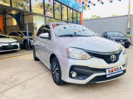 TOYOTA Etios Hatch 1.5 16V 4P FLEX PLATINUM AUTOMTICO, Foto 2