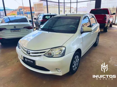 TOYOTA Etios Hatch 1.5 16V 4P FLEX XS, Foto 1