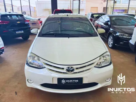 TOYOTA Etios Hatch 1.5 16V 4P FLEX XS, Foto 2