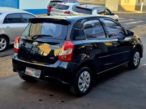 TOYOTA Etios Hatch 1.3 16V 4P FLEX X, Foto 10