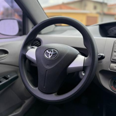 TOYOTA Etios Hatch 1.3 16V 4P FLEX XS, Foto 6