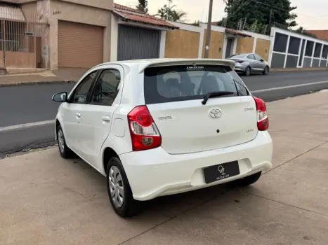 TOYOTA Etios Hatch 1.5 16V 4P FLEX XS, Foto 6