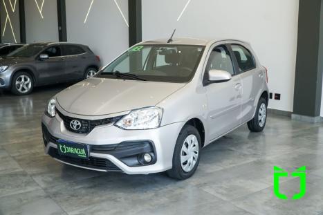 TOYOTA Etios Hatch 1.3 16V 4P FLEX X AUTOMTICO, Foto 3