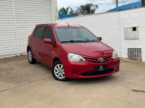 TOYOTA Etios Hatch 1.3 16V 4P FLEX X, Foto 2