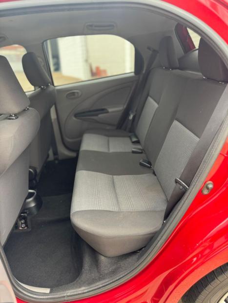 TOYOTA Etios Hatch 1.3 16V 4P FLEX X, Foto 5