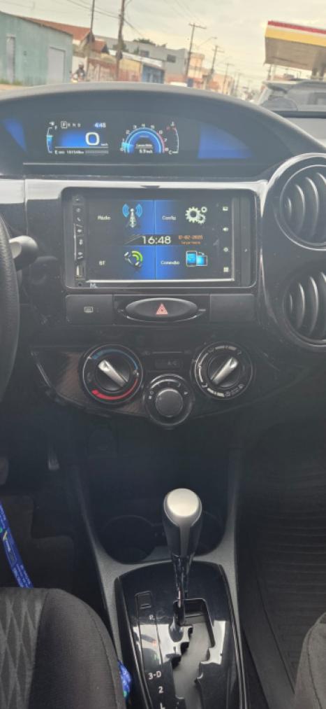 TOYOTA Etios Hatch 1.3 16V 4P FLEX X AUTOMTICO, Foto 6