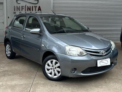 TOYOTA Etios Hatch 1.3 16V 4P FLEX X, Foto 1