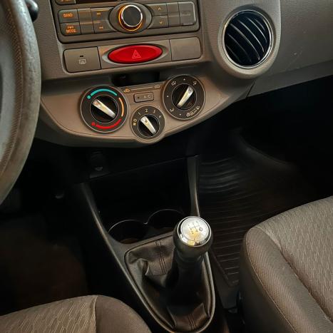 TOYOTA Etios Hatch 1.5 16V 4P FLEX XLS, Foto 13