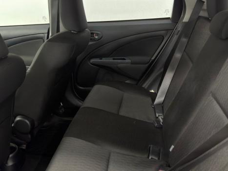 TOYOTA Etios Hatch 1.5 16V 4P FLEX X PLUS, Foto 14