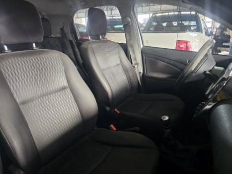 TOYOTA Etios Hatch 1.3 16V 4P FLEX X, Foto 7