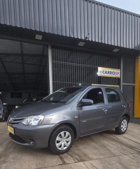 TOYOTA Etios Hatch 1.3 16V 4P FLEX X, Foto 3