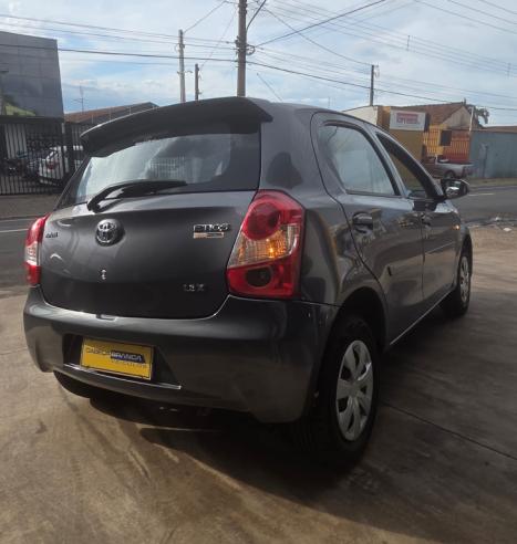 TOYOTA Etios Hatch 1.3 16V 4P FLEX X, Foto 7