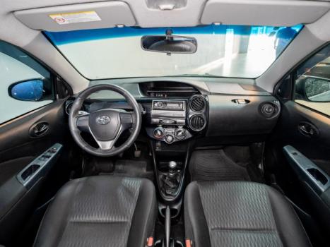 TOYOTA Etios Hatch 1.3 16V 4P FLEX X, Foto 4