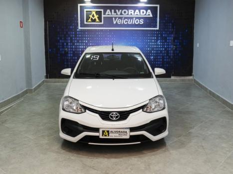 TOYOTA Etios Hatch 1.3 16V 4P FLEX XS, Foto 1