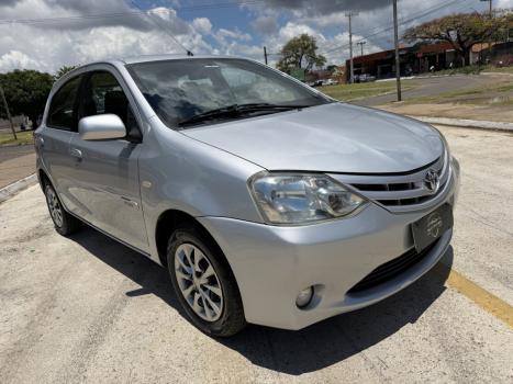 TOYOTA Etios Hatch 1.3 16V 4P FLEX XS, Foto 2