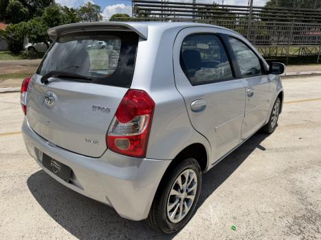 TOYOTA Etios Hatch 1.3 16V 4P FLEX XS, Foto 5