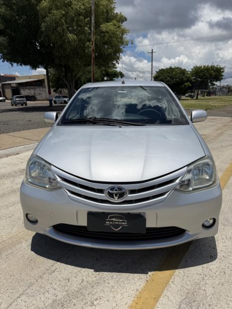 TOYOTA Etios Hatch 1.3 16V 4P FLEX XS, Foto 6
