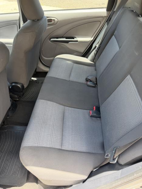TOYOTA Etios Hatch 1.3 16V 4P FLEX XS, Foto 10