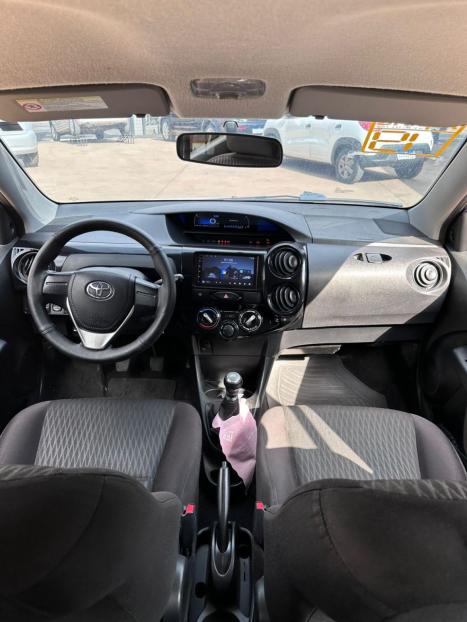 TOYOTA Etios Hatch 1.3 16V 4P FLEX X, Foto 9