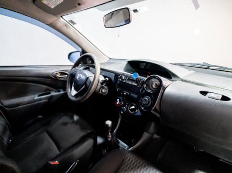 TOYOTA Etios Hatch 1.3 16V 4P FLEX X, Foto 6