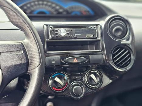 TOYOTA Etios Hatch 1.3 16V 4P FLEX X, Foto 10