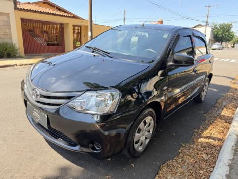 TOYOTA Etios Hatch 1.5 16V 4P FLEX XS, Foto 2