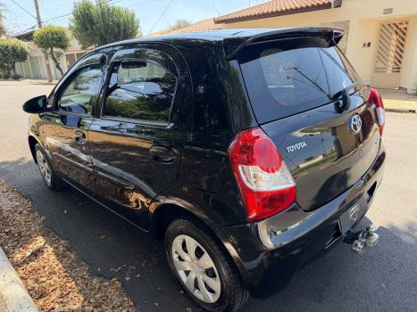 TOYOTA Etios Hatch 1.5 16V 4P FLEX XS, Foto 4