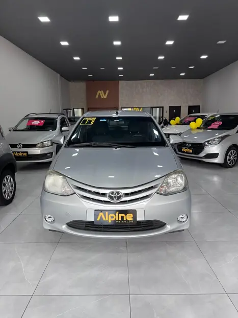 TOYOTA Etios Hatch 1.3 16V 4P FLEX X, Foto 1
