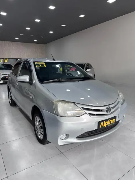 TOYOTA Etios Hatch 1.3 16V 4P FLEX X, Foto 3
