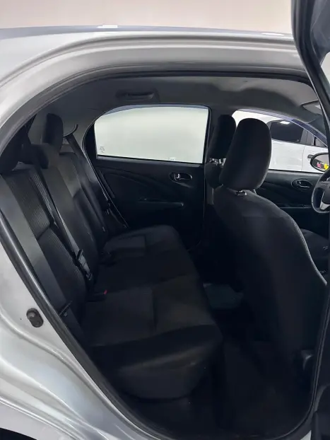 TOYOTA Etios Hatch 1.3 16V 4P FLEX X, Foto 14