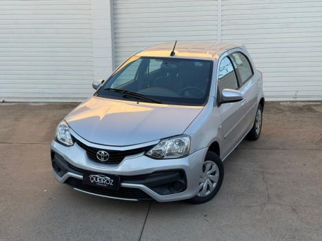 TOYOTA Etios Hatch 1.5 16V 4P FLEX XS AUTOM�TICO, Foto 2