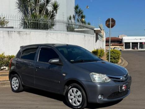 TOYOTA Etios Hatch 1.3 16V 4P FLEX X, Foto 3