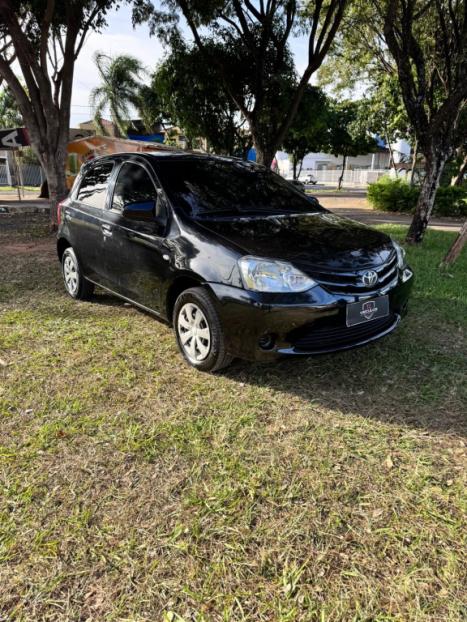 TOYOTA Etios Hatch 1.3 16V 4P FLEX X, Foto 1