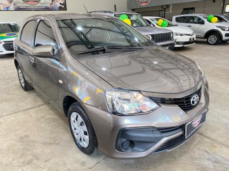 TOYOTA Etios Hatch 1.5 16V 4P FLEX XS AUTOM�TICO, Foto 1