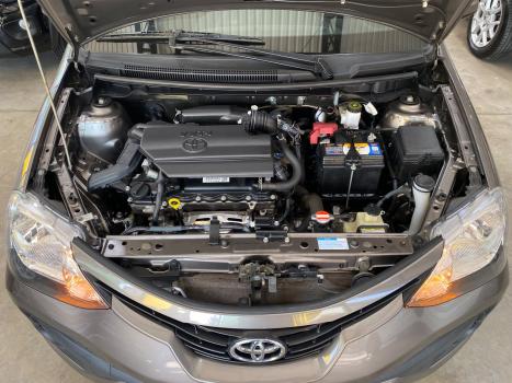TOYOTA Etios Hatch 1.5 16V 4P FLEX XS AUTOM�TICO, Foto 5