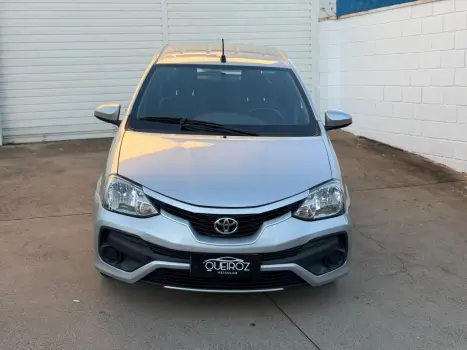 TOYOTA Etios Hatch 1.5 16V 4P FLEX XS, Foto 1