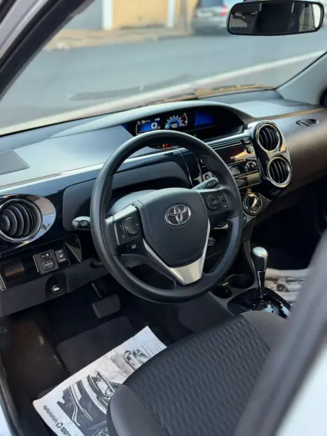 TOYOTA Etios Hatch 1.5 16V 4P FLEX XS, Foto 12