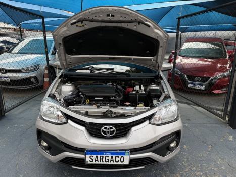 TOYOTA Etios Hatch 1.3 16V 4P FLEX X AUTOM�TICO, Foto 11